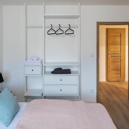Вилла Minimalistic House In Vinohrady By Prague Days Экстерьер фото
