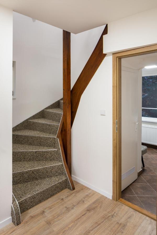 Вилла Minimalistic House In Vinohrady By Prague Days Экстерьер фото